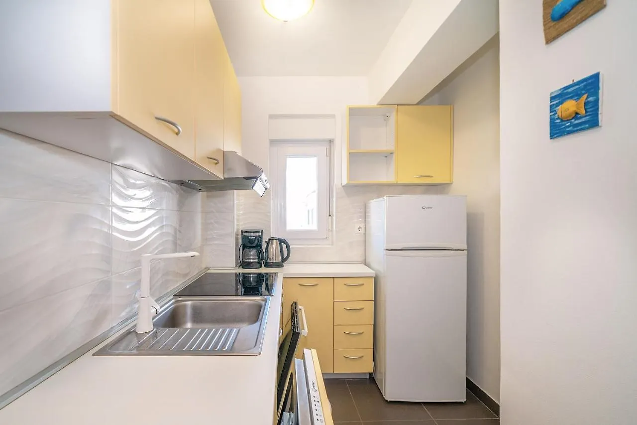 Apartment Mateo With Terrace Baska