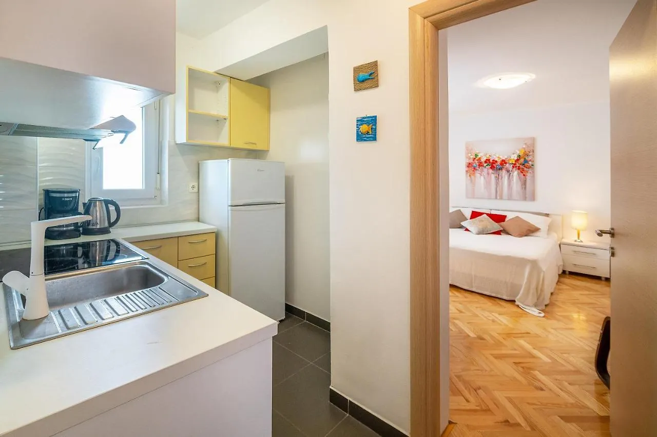 Apartment Mateo With Terrace Baska