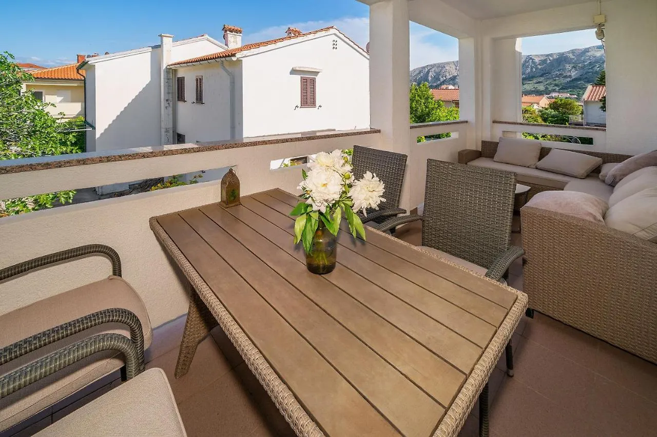 Apartment Mateo With Terrace Baska  0*, Baska (Krk) Croatia